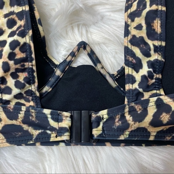 Pretty little thing leopard bikini top - Picture 4 of 5